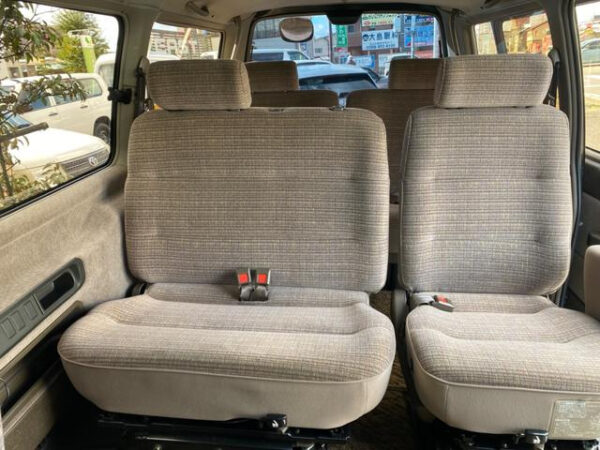NISSAN CARVAN - Image 14