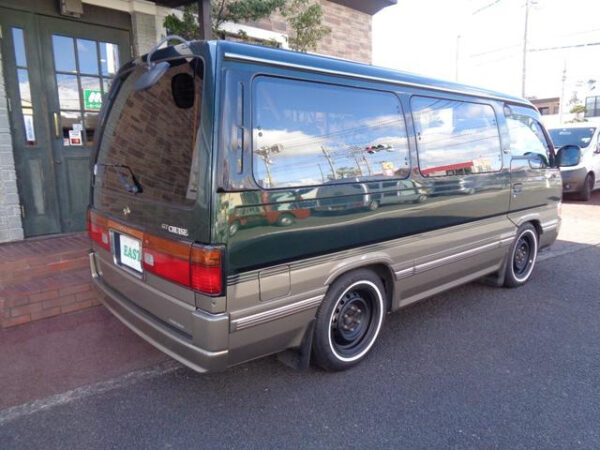 NISSAN CARVAN - Image 8