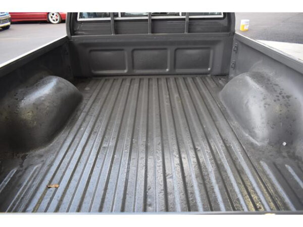 TOYOTA HILUX - Image 9