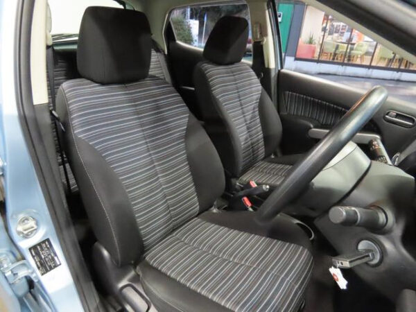MAZDA DEMIO 2010 - Image 11