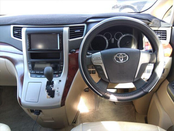 TOYOTA ALPHARD - Image 12