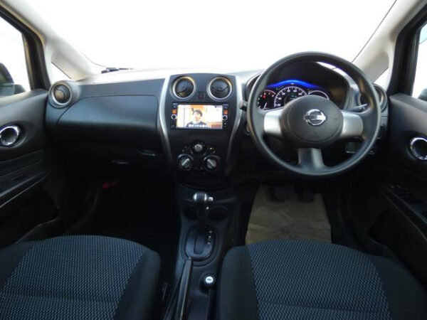 NISSAN NOTE 2013 - Image 4