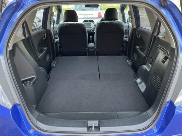 HONDA FIT 2010 - Image 8